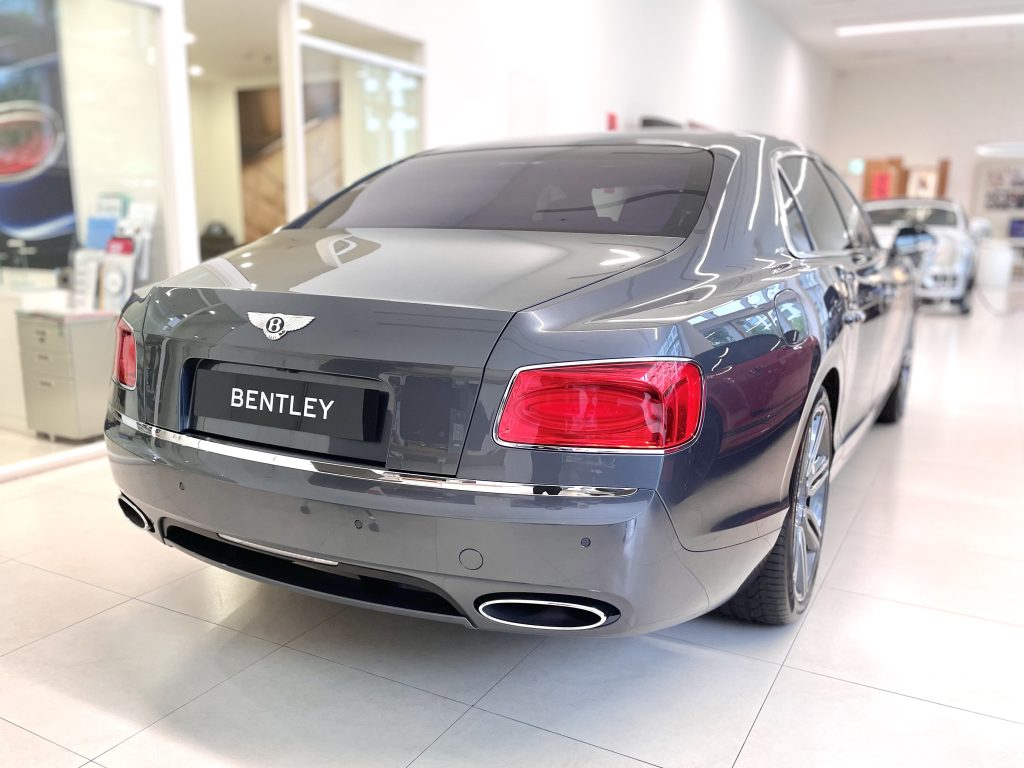 FLYING SPUR W12