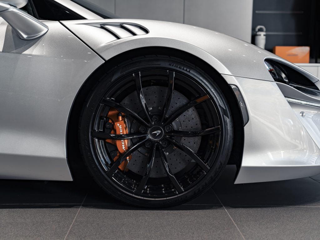 McLaren Artura Coupe