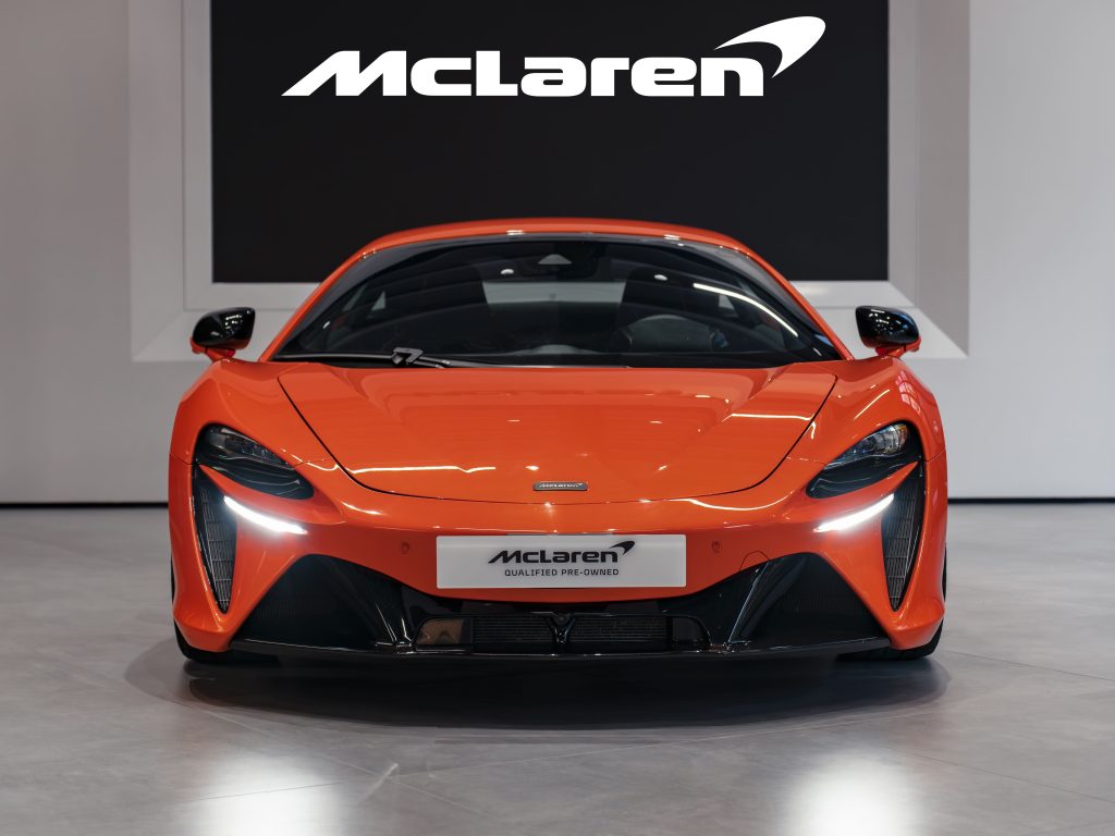McLaren Artura Coupe