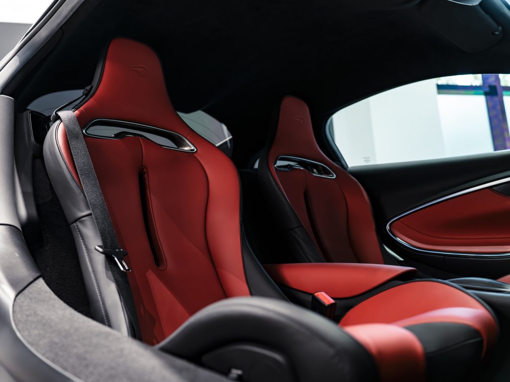 McLaren Artura Coupe