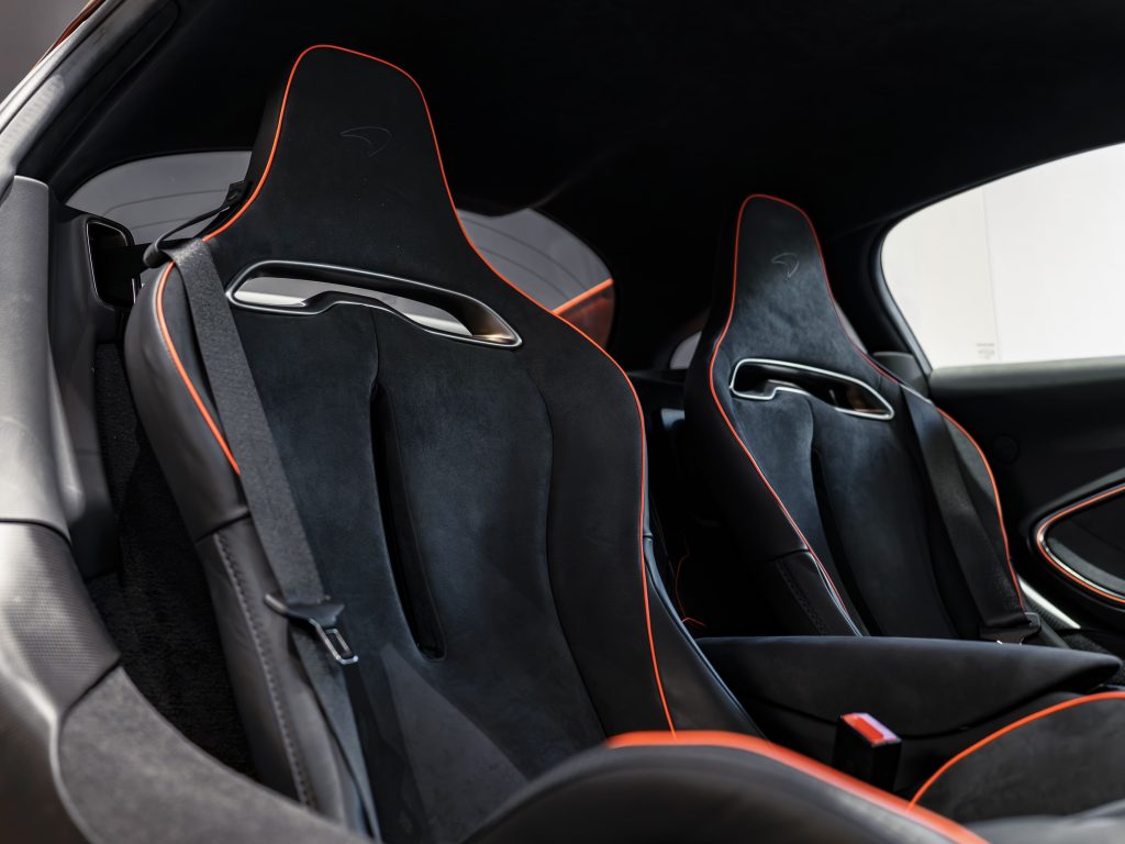 McLaren Artura Coupe