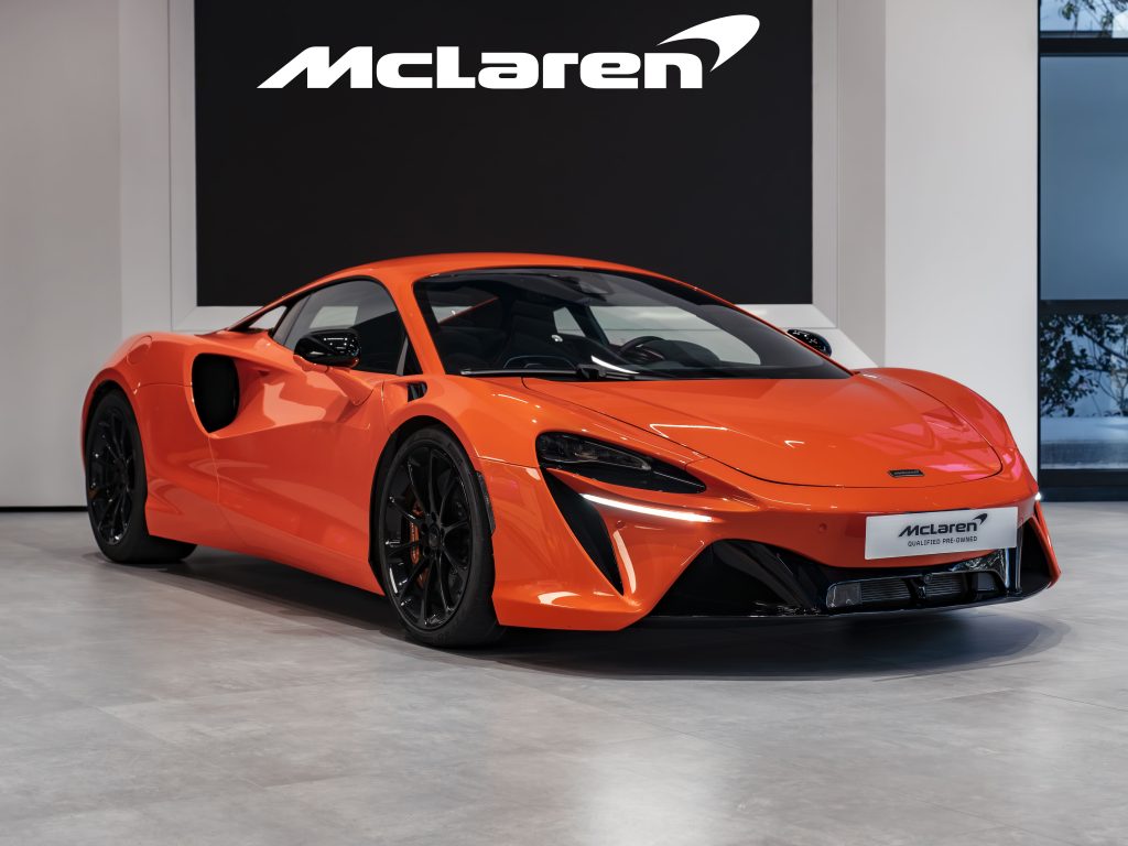 McLaren Artura Coupe