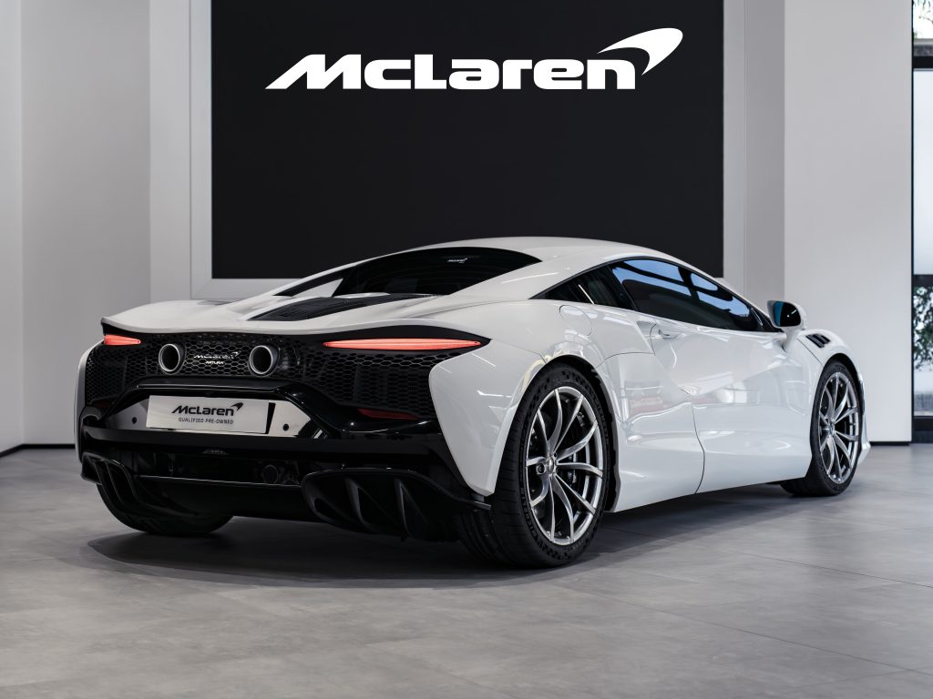 McLaren Artura Coupe