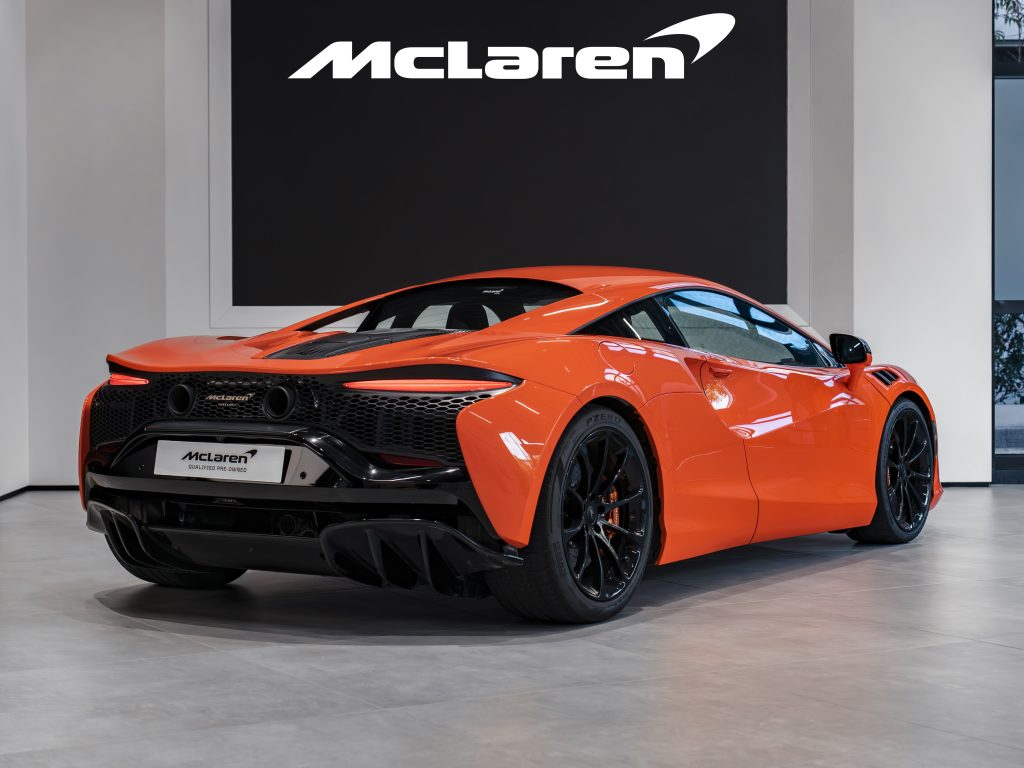 McLaren Artura Coupe