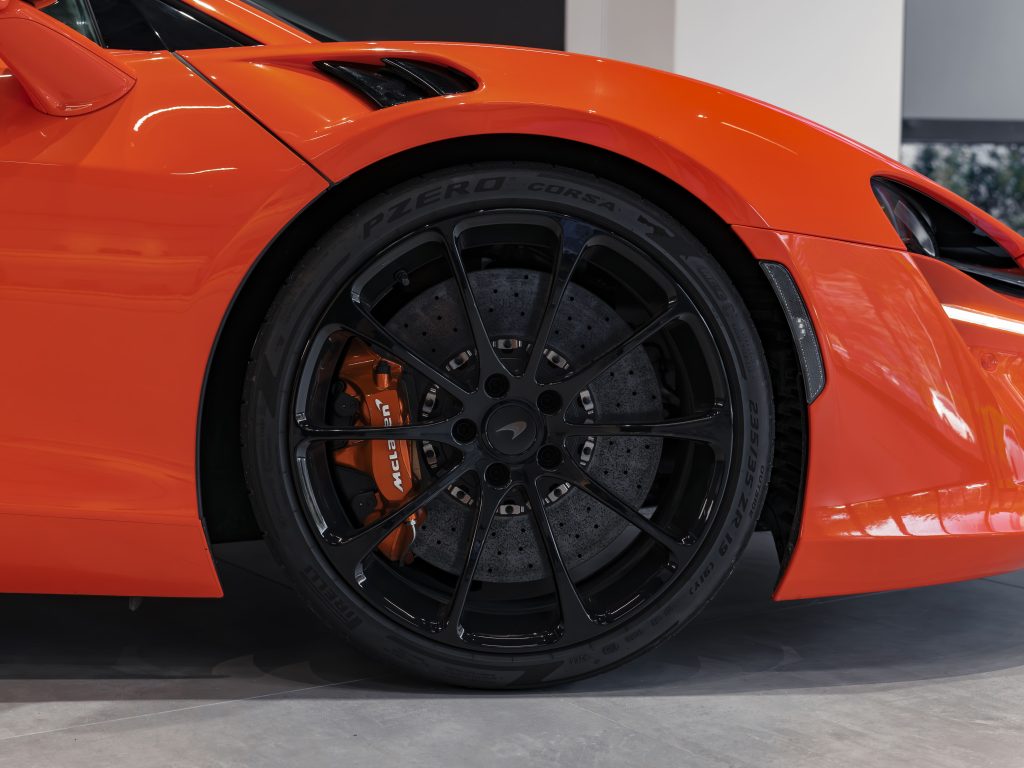 McLaren Artura Coupe