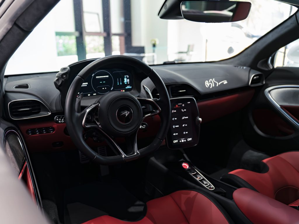 McLaren Artura Coupe