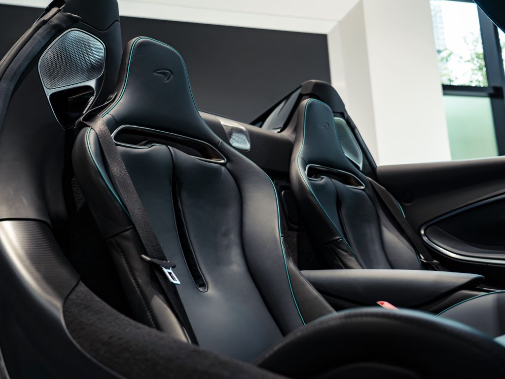 McLaren Artura Spider