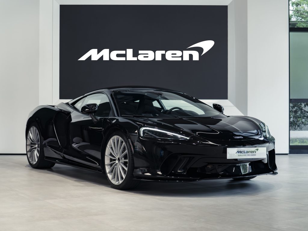 McLaren GT